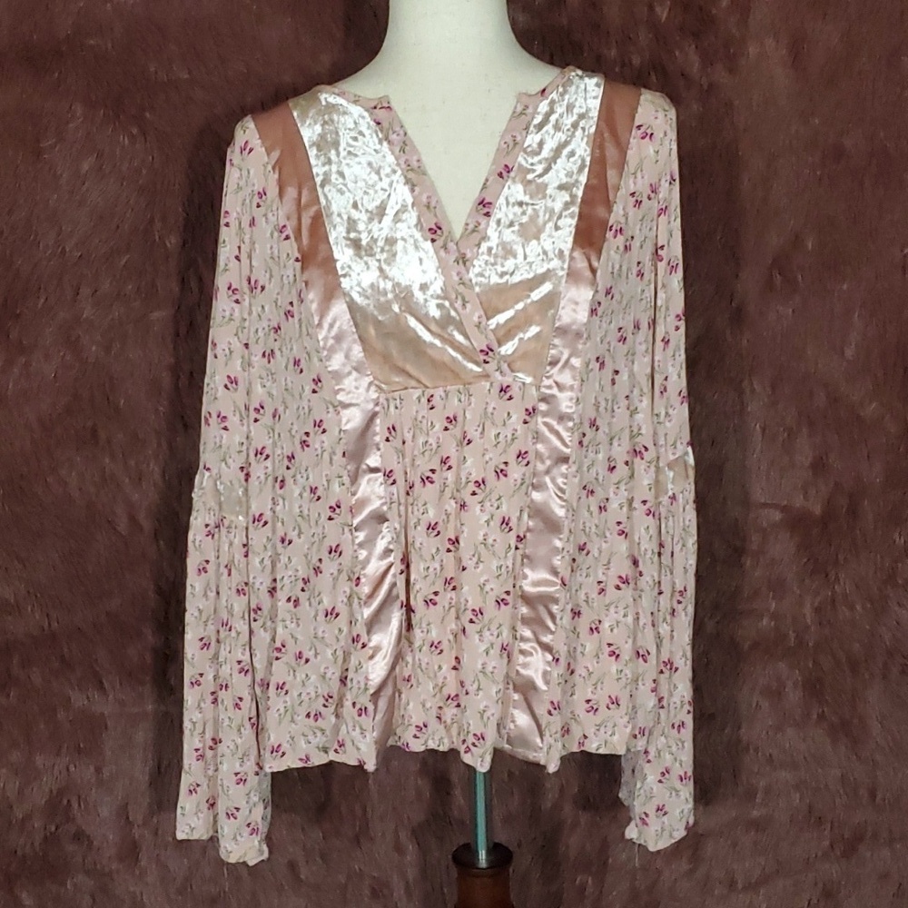 Wonderly Floral, velvet, Satin Pink Blouse